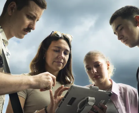 Agents read the instruction on the tablet